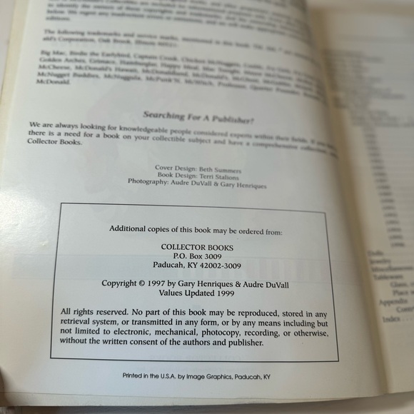 1997/99 Ronald McDonald's Collectibles Identification & Value Guide 1979 to 1996 - Picture 8 of 16